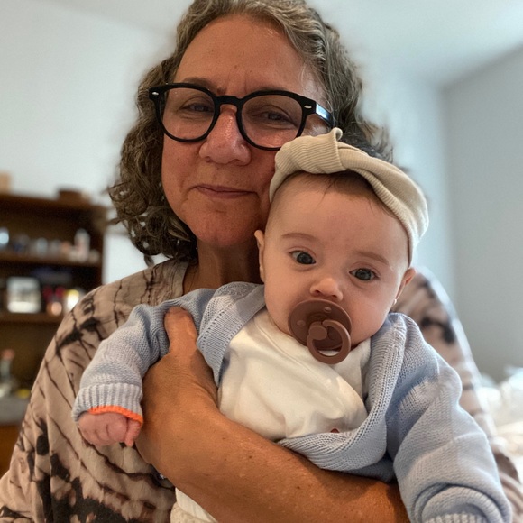 Meet your Posher, Joni - Picture 1 of 1